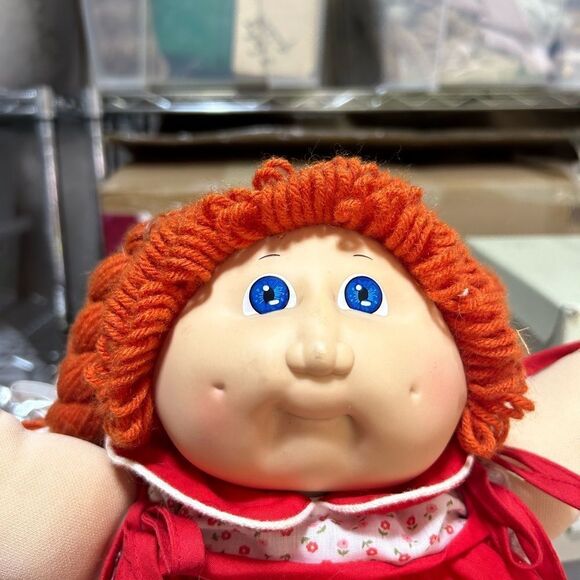Rare Vintage 1984 Red Hair Blue Eyes Cabbage Patch Doll​​ - Picture 2 of 3